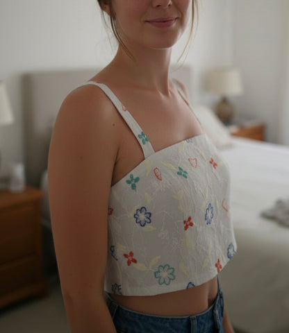 Crop Top Blanc à Broderies Florales