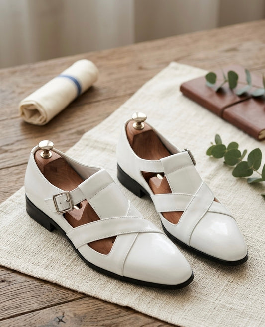 Mocassins à Brides Croisées Verni Blanc