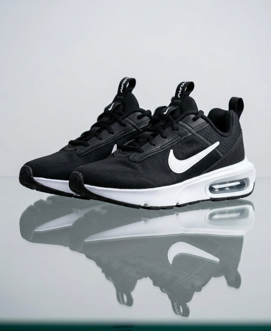 Baskets Nike Air Max Solo – Noir/Blanc