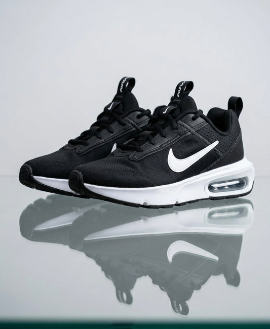 Baskets Nike Air Max Solo – Noir/Blanc