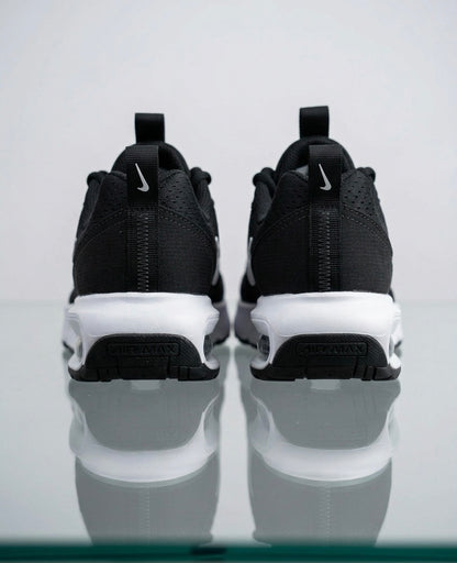 Baskets Nike Air Max Solo – Noir/Blanc