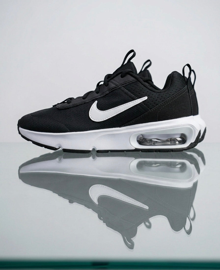 Baskets Nike Air Max Solo – Noir/Blanc