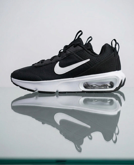 Baskets Nike Air Max Solo – Noir/Blanc