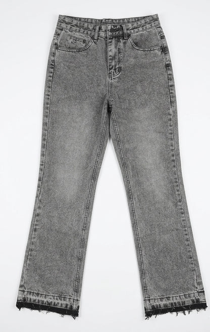 Jean Droit Gris Délavé – Finitions Raw Hem