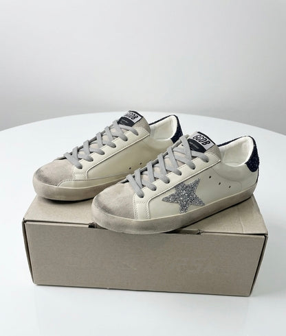 Sneakers Golden Goose Super-Star Cuir — Étoile Pailletée Argent & Contrefort Bleu Marine Glitter