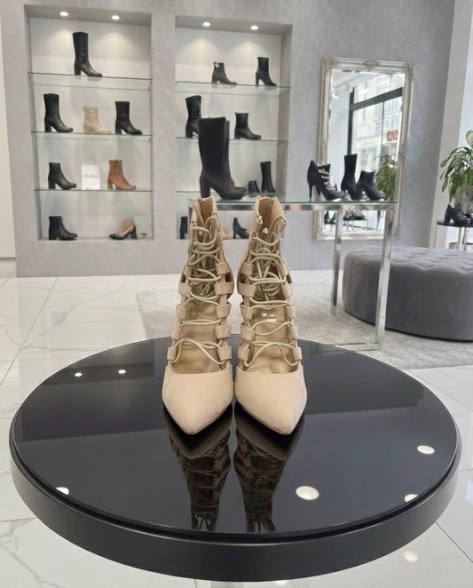 Escarpins à Lacets Beige – Style Cage & Daim